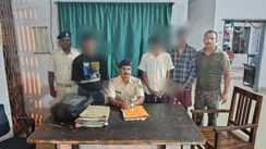 इंस्टाग्राम पर हथियार लहराना पड़ा महंगा: पुलिस ने 3 युवकों को किया गिरफ्तार, देशी रिवाल्वर बरामद