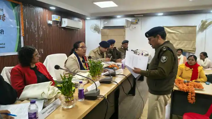 नवादा में राष्ट्रीय महिला आयोग की सुनवाई,  23 मामले दर्ज, 6 