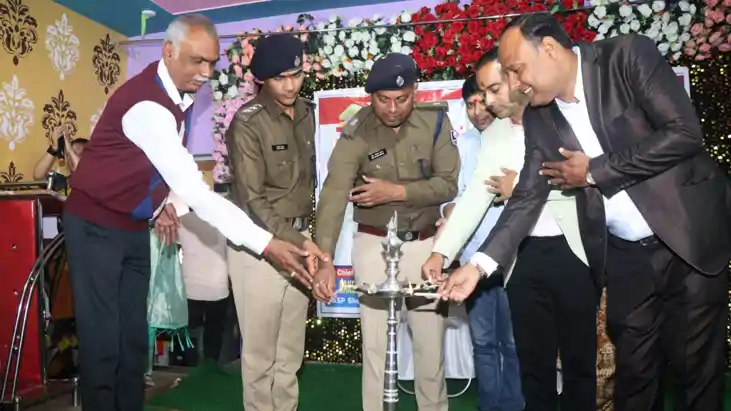 Bihar News : जमुई के सिकंदरा में टी आर नारायण हेरिटेज स्कूल 