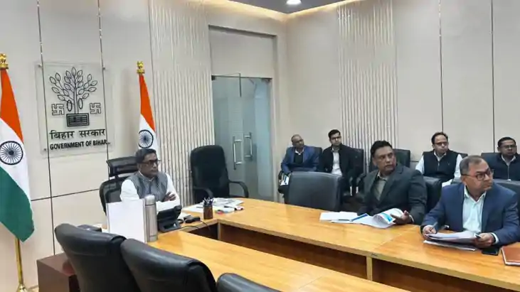 Bihar News : मुख्य सचिव ने किया बुनियादी ढांचा परियोजनाओं की