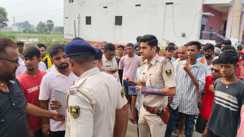 Doctor shot by miscreants 
