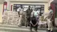 Bihar News : नवादा में कुरकुरे की आड़ में शराब तस्करी का पुलिस ने किया खुलासा, 12 लाख की शराब किया जब्त, मौके से चालक को किया गिरफ्तार 