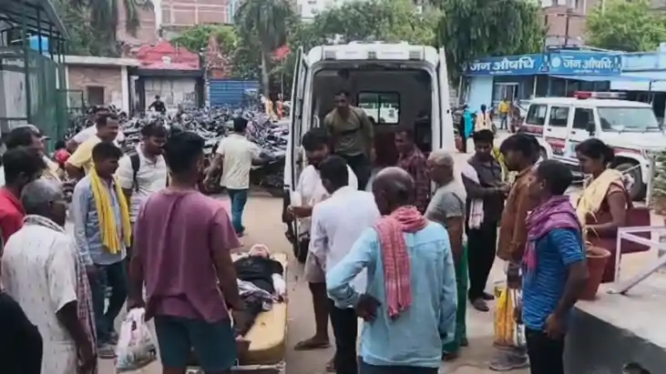 Bihar Crime News : भोजपुर में नशेड़ी देवर ने अपनी दो भाभियों Bihar Crime News : भोजपुर में नशेड़ी देवर ने अपनी दो भाभियों