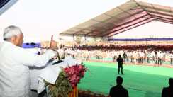 Bihar News : सीएम नीतीश ने समृद्धि यात्रा के दौरान मुंगेर जिले को दी 119 करोड़ रुपये की सौगात, 78 विकास योजनाओं का किया उद्घाटन और शिलान्यास