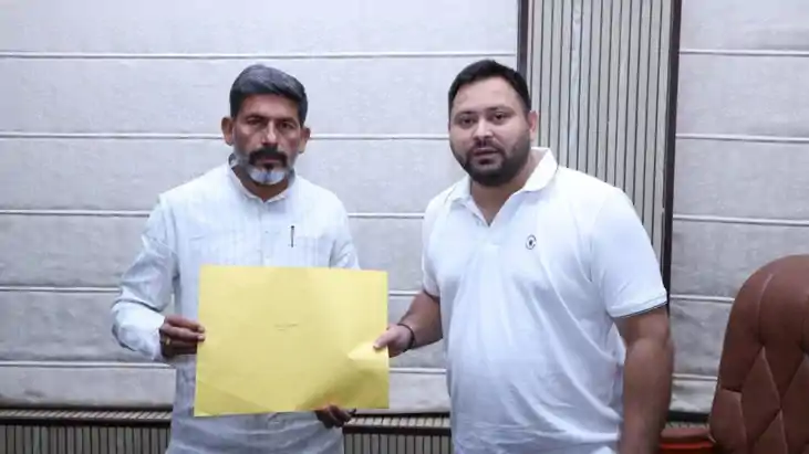 तेजस्वी यादव तेजस्वी यादव