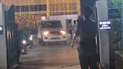Bihar News : पूर्व मंत्री तेजप्रताप यादव के आवास पहुंची भोजपुर पुलिस, दो लोगों को उठाया, जानिए क्या है पूरा मामला 