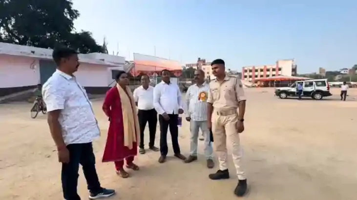 Bihar News : नवादा में रावण वध कार्यक्रम की तैयारी तेज, 50 ह
