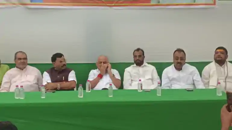 Neeraj Kumar vs Anant Singh