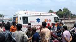 Bihar News : कैमूर में झोला छाप डॉक्टर ने ली गर्भवती महिला की जान, परिजनों ने जमकर काटा बवाल, पुलिस ने अस्पताल को किया सील 