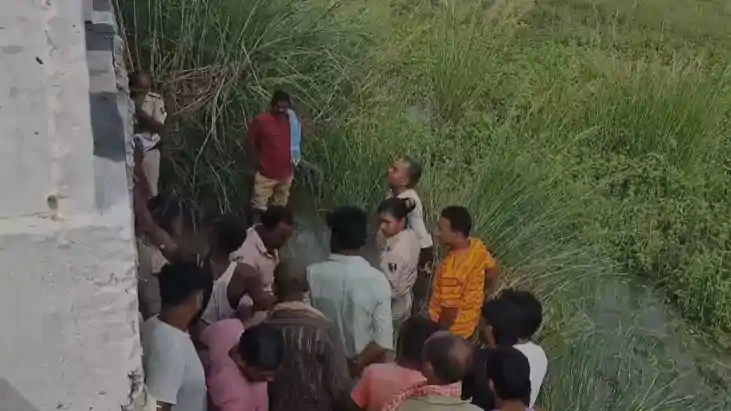 Bihar Crime:  महिला का शव मिलने से सनसनी,  जांच करने पहुंची 