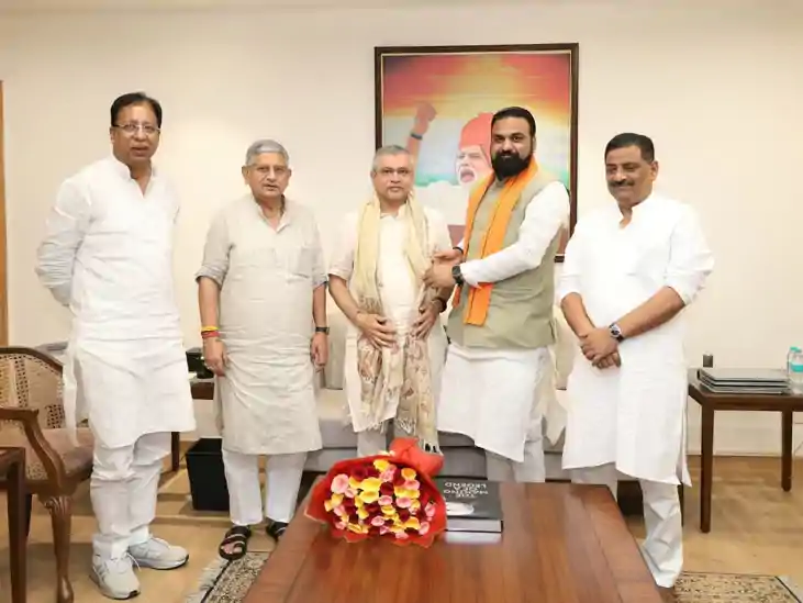 Bihar news - चुनावी वर्ष में रेल मंत्री ने भर दी बिहार की झो