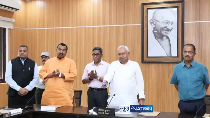 बाढ़ प्रभावितों के लिए सीएम नीतीश ने खोला खजाना, साढ़े 6 लाख प