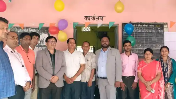 Bihar News : आईडीबीआई बैंक ने छात्रों को दी सौगात, कई सरकारी