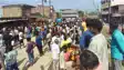 सड़क हादसे में युवक की मौत, आक्रोशित परिजनो और स्थानीय लोगों ने रोड जामकर किया हंगामा