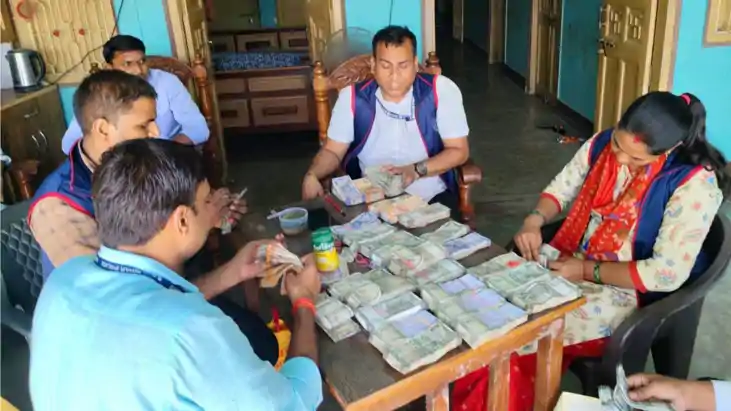 BBOSE के डिप्टी डायरेक्टर के कई ठिकानों पर EOU की छापेमारी, 