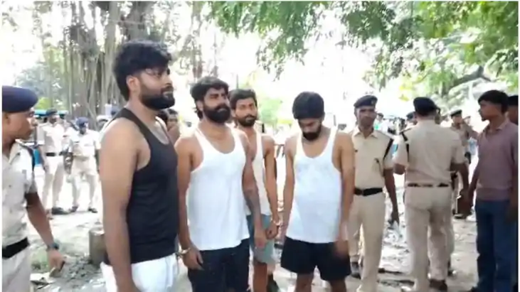 डीएम-एसपी आवास के पास हवाई फायरिंग मामले में पुलिस का बड़ा ए