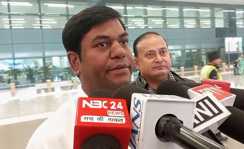 'वोट चोरी कर सत्ता में बैठी है सरकार': मुकेश सहनी ने मांझी के बयान पर बीजेपी को घेरा, बोले- देश में लोकतंत्र खत्म!