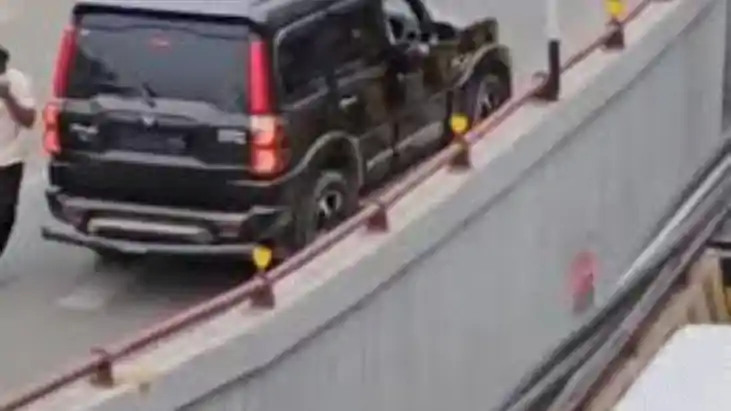 Patna Boring Road Cash Heist 3 Held with Driver 16L Seized