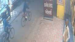 Muzaffarpur Thugs Posing as Cops Loot 1 4 Kg Silver from Jeweler