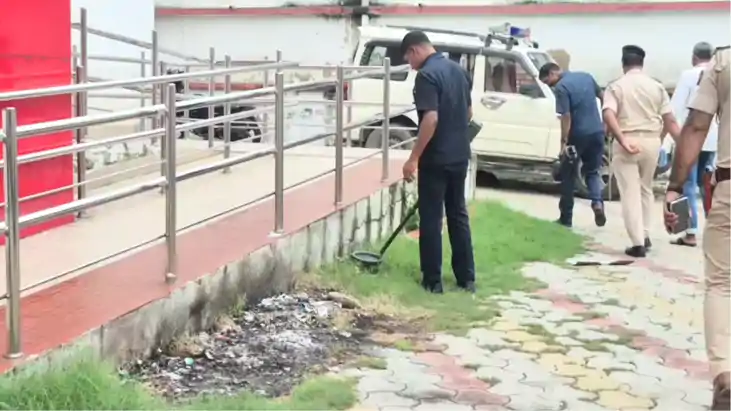 Bihar News : बेगूसराय पासपोर्ट सेवा केंद्र को बम से उड़ाने क