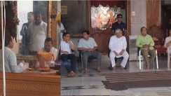 Nishant Kumar Visits Mahavir Temple With Nitish on Birthday