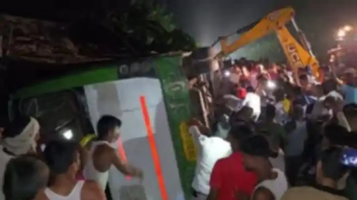 Wedding Bus Overturns in Saran One Dead Seven Injured