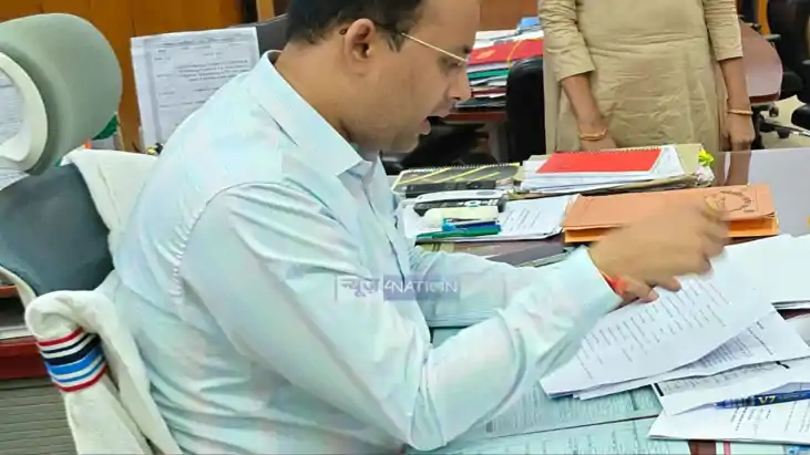 DM takes major action against revenue officer for gross negl