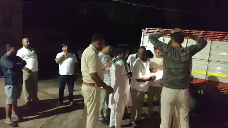 Patna road Accident - फतुहा-दनियावां NH 30A पर दर्दनाक हादसा Patna road Accident - फतुहा-दनियावां NH 30A पर दर्दनाक हादसा