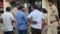 Bihar Crime -  हथकड़ी पहने बदमाश पुलिस को चकमा देकर फरार! टॉयलेट जाने के बहाने नगर थाना परिसर से भागा बैंक लूटकांड का आरोपी