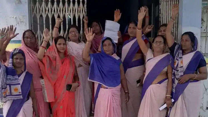 Asha workers protest at Saharsa 