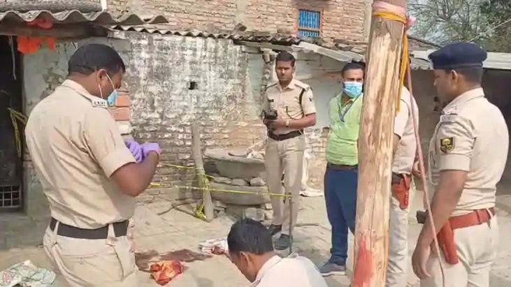 खूनी पारिवारिक संघर्ष: जिसके जन्म पर पिता ने बांटी थी मिठाई,