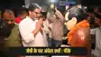 Bihar politics - जेपी के गांव पहुंचे प्रशांत किशोर, कहा अनुयायी एसी में जिंदगी गुजार रहे, लोकनायक के घर में बिजली कनेक्शन तक नहीं