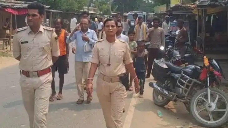बाइक की टक्कर से वृद्ध महिला की मौके पर ही मौत, सड़क पार करन
