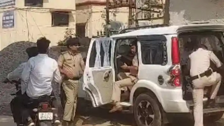 दिवाली पर भी नहीं थमी गोलियों की आवाज, पटना में सख्त सुरक्षा दिवाली पर भी नहीं थमी गोलियों की आवाज, पटना में सख्त सुरक्षा