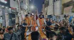 Sakaldeo Bind Supports Samrat