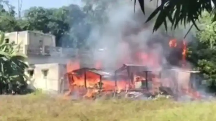 Bihar News : मुजफ्फरपुर में शॉर्ट सर्किट से लगी भीषण आग, दो 