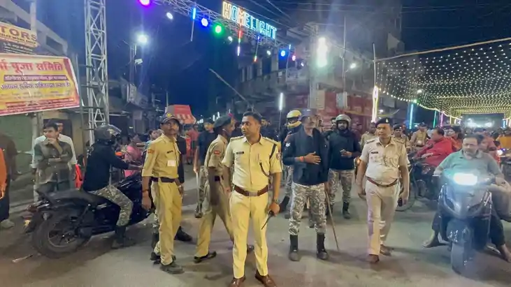 Bihar News:DJ के शोर और हुड़दंग पर पुलिस का हंटर, 7 युवक हिर