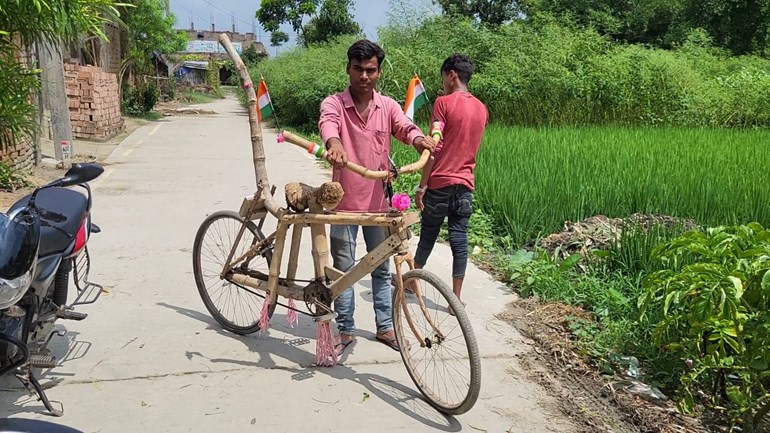 जुगाड़ टेक्नोलॉजी से बनाई साइकिल, बिहार के इस युवक की कहानी आपको कर देगी हैरान 