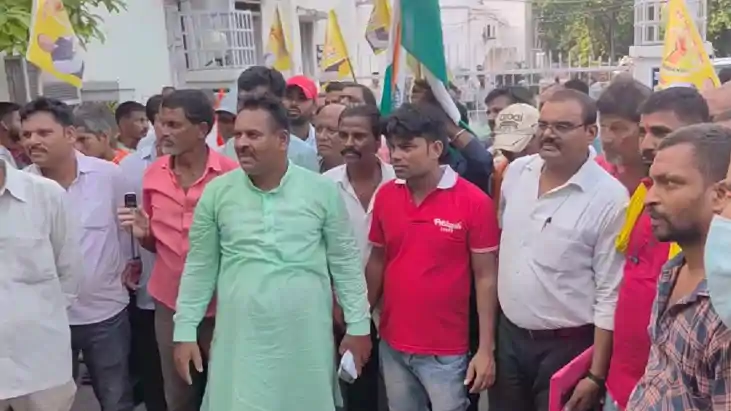 Bihar News : भागलपुर के अंचल कार्यालयों में भ्रष्टाचार को ले Bihar News : भागलपुर के अंचल कार्यालयों में भ्रष्टाचार को ले