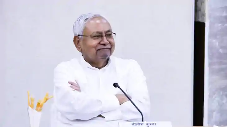 Bihar News : सीएम नीतीश ने छात्र-छात्राओं के बैंक खाते में 2 Bihar News : सीएम नीतीश ने छात्र-छात्राओं के बैंक खाते में 2