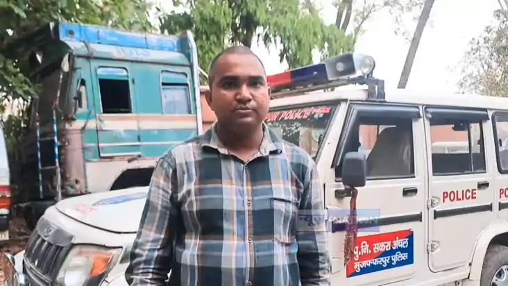 Bihar Crime News : मुजफ्फरपुर में बेख़ौफ़ बदमाशों ने लोन रिकवर Bihar Crime News : मुजफ्फरपुर में बेख़ौफ़ बदमाशों ने लोन रिकवर