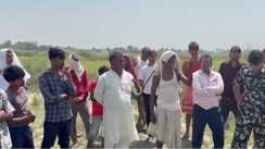 पोखर से बरामद हुआ अज्ञात महिला का शव, हत्या की जताई जा रही आशंका