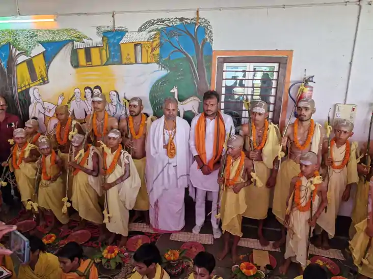 Bihar news - सनातन परंपरा और आधुनिक शिक्षा का अद्भुत संगम है