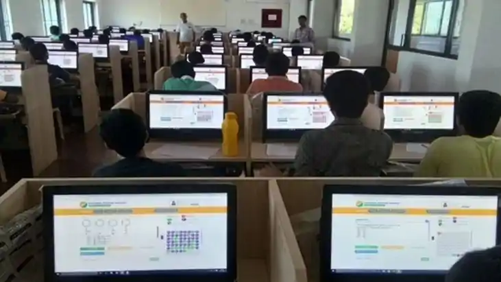बिहार के सरकारी स्कूलों का निराशाजनक प्रदर्शन - आईआईटी और नी
