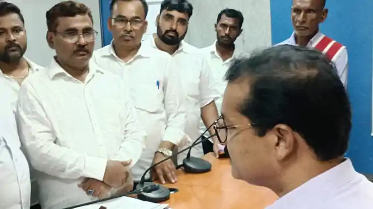 ऑटोमेटिक फिटनेस सेंटर की अवैध वसूली और चुनाव बकाए के खिलाफ म
