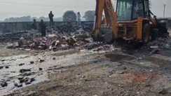 Bihar News: अवैध शराब पर चला बुलडोजर, गोपालगंज में 12 हजार लीटर से अधिक शराब का हुआ विनष्टीकरण