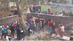 पूर्व सीओ की दबंगई! वीडियो बना रही छात्रा पर उठाया हाथ, महिला कॉलेज की जमीन पर कब्जे को लेकर भारी बवाल, पीड़ित ने की कार्रवाई की मांग