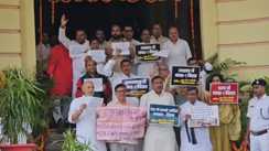 Bihar Assembly Day 2 Opposition Protest surrounded the government