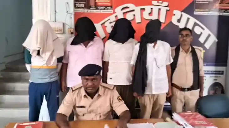 Bihar News : अवैध वसूली का अड्डा बना मोहनिया चेक पोस्ट, एक म