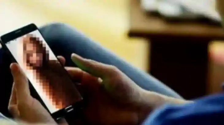 UP News : बरेली में AI का खौफनाक इस्तेमाल, बारहवीं की 8 छात्